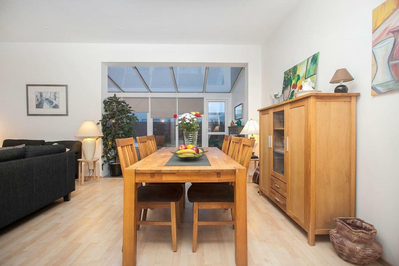 Cozy 3 Bedroom House Near The Blue Lagoon Njarthvik Bagian luar foto